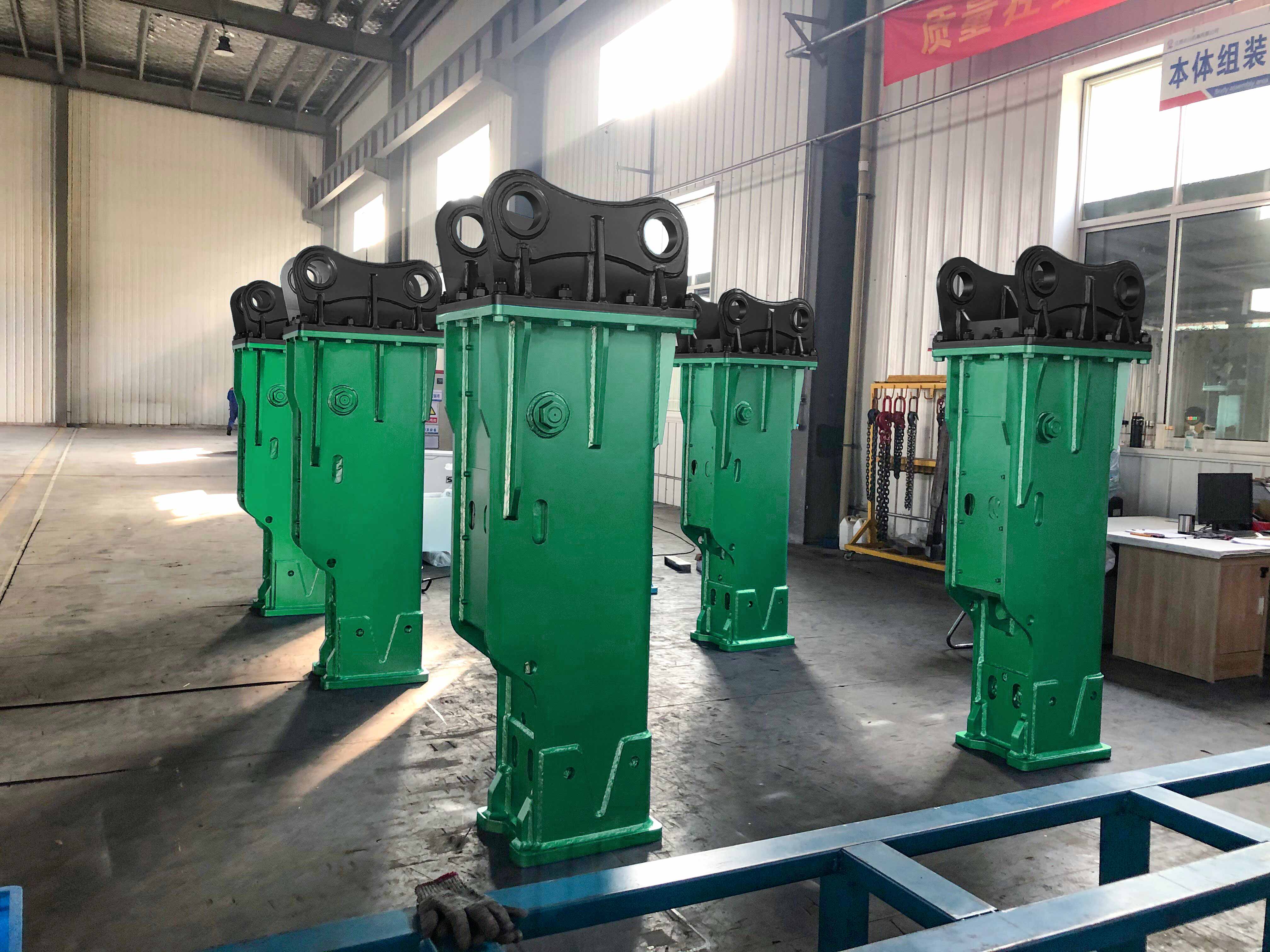 Backhoe Boxes Backhoe Box Type Hydraulic Breaker Hammer For Road Construction Demolition