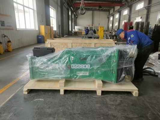 comprar Martillo rompedor SB81 – El martillo hidráulico definitivo para demolición y minería con excavadora online manufacture
